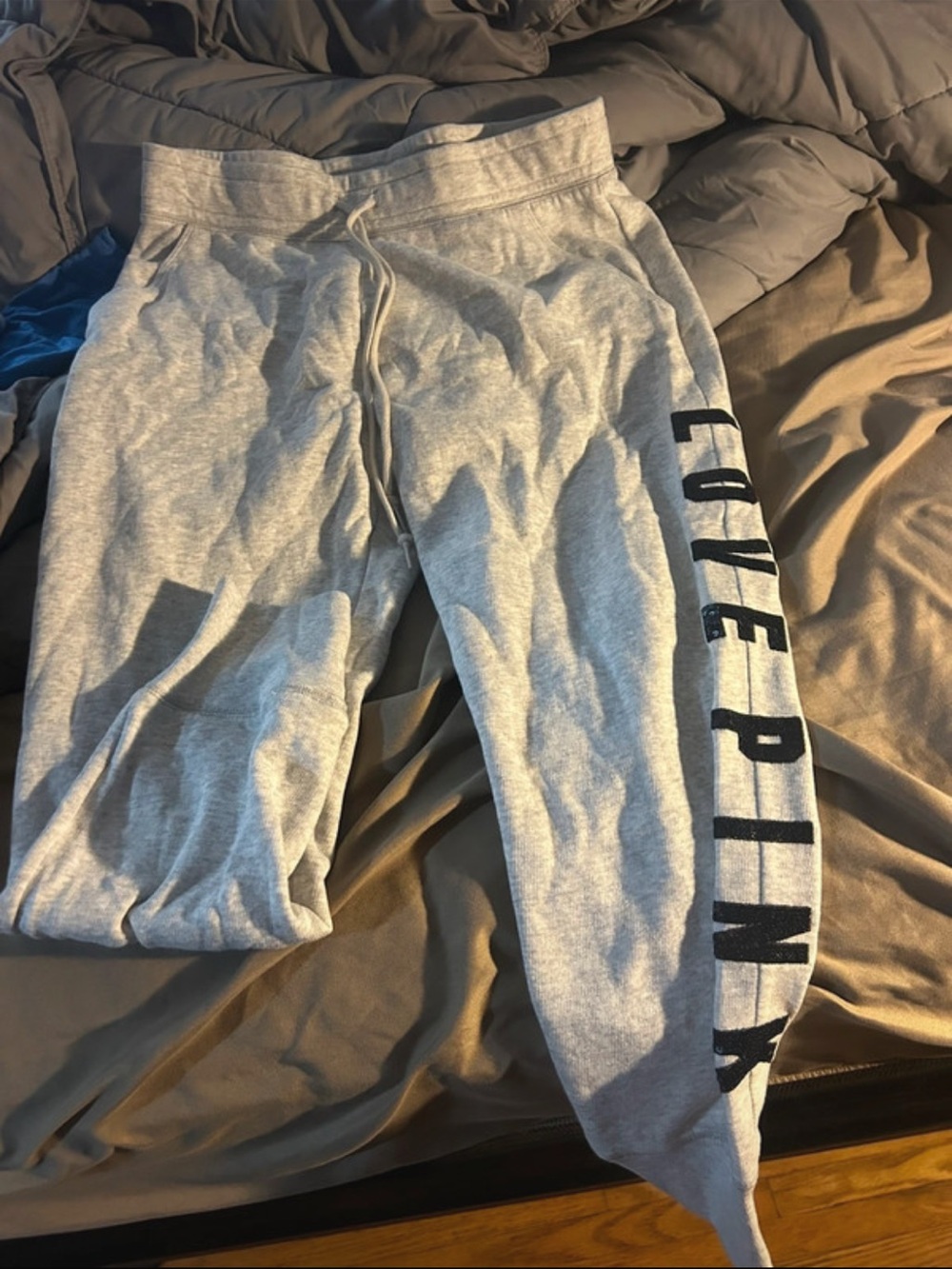 PINK Victoria's Secret Grey 'LOVE PINK' Logo Sweatpants